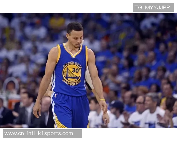 2016年西部决赛第三场雷霆与勇士的激烈对决回顾与分析