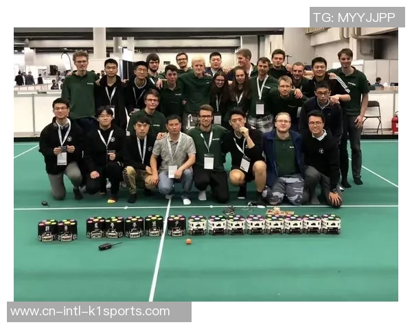 北京大学与清华大学篮球赛激战正酣谁将夺得荣誉桂冠